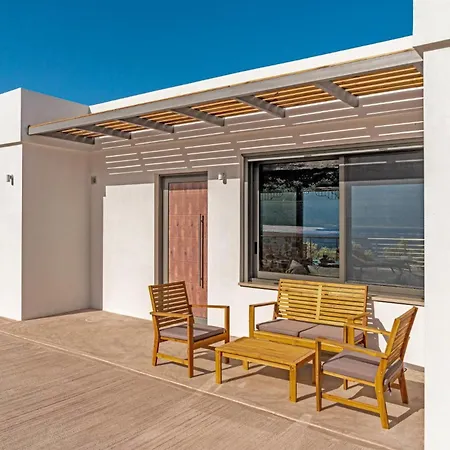 Villa Daphne By Vintage Travel Petalidi
