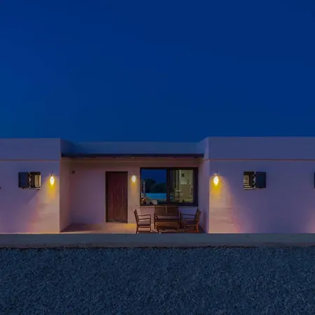 Villa Daphne By Vintage Travel